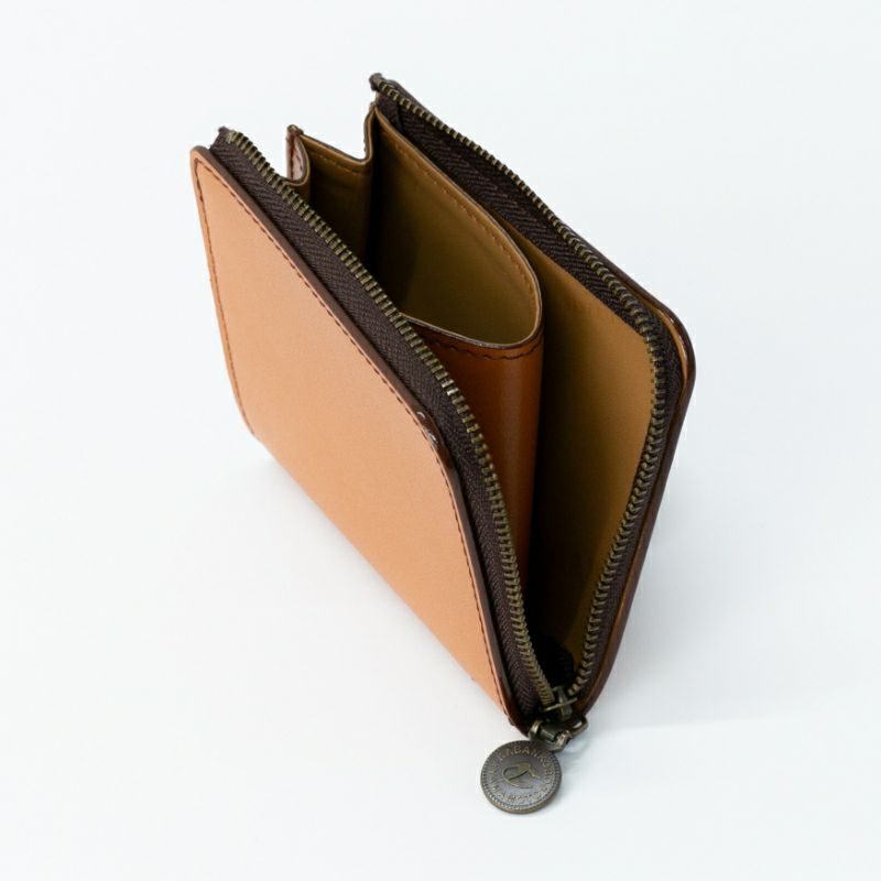 ミニ財布を開いた写真